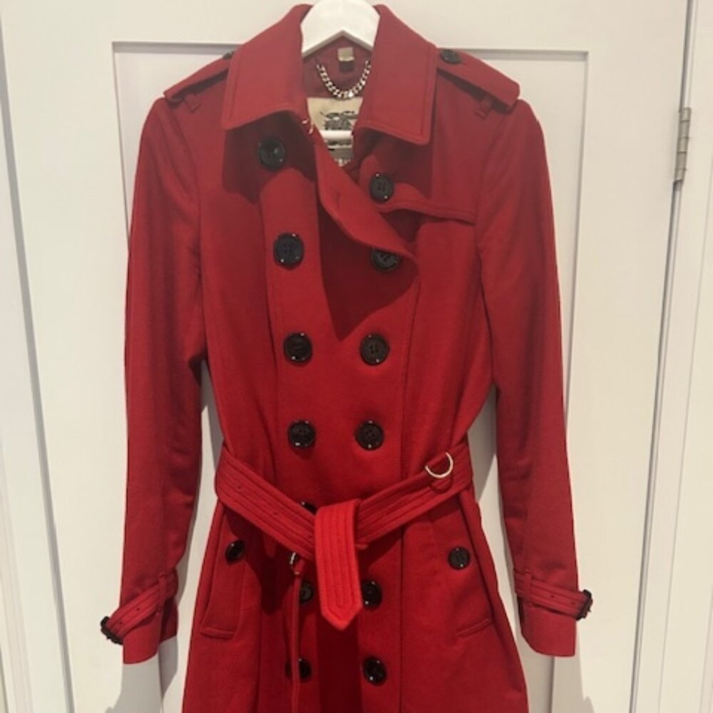 Burberry Sandringham Red Coat Size 8 With Box and Receipt